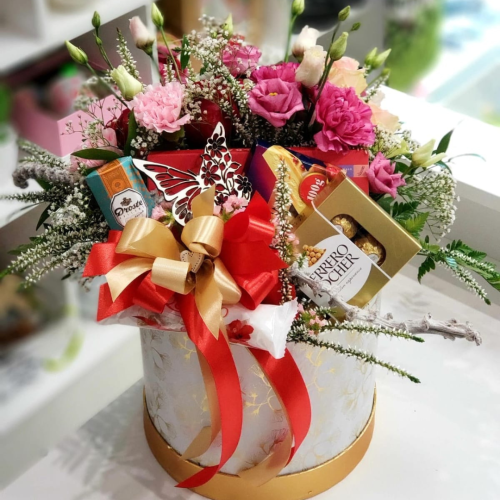 flower box ze słodyczami